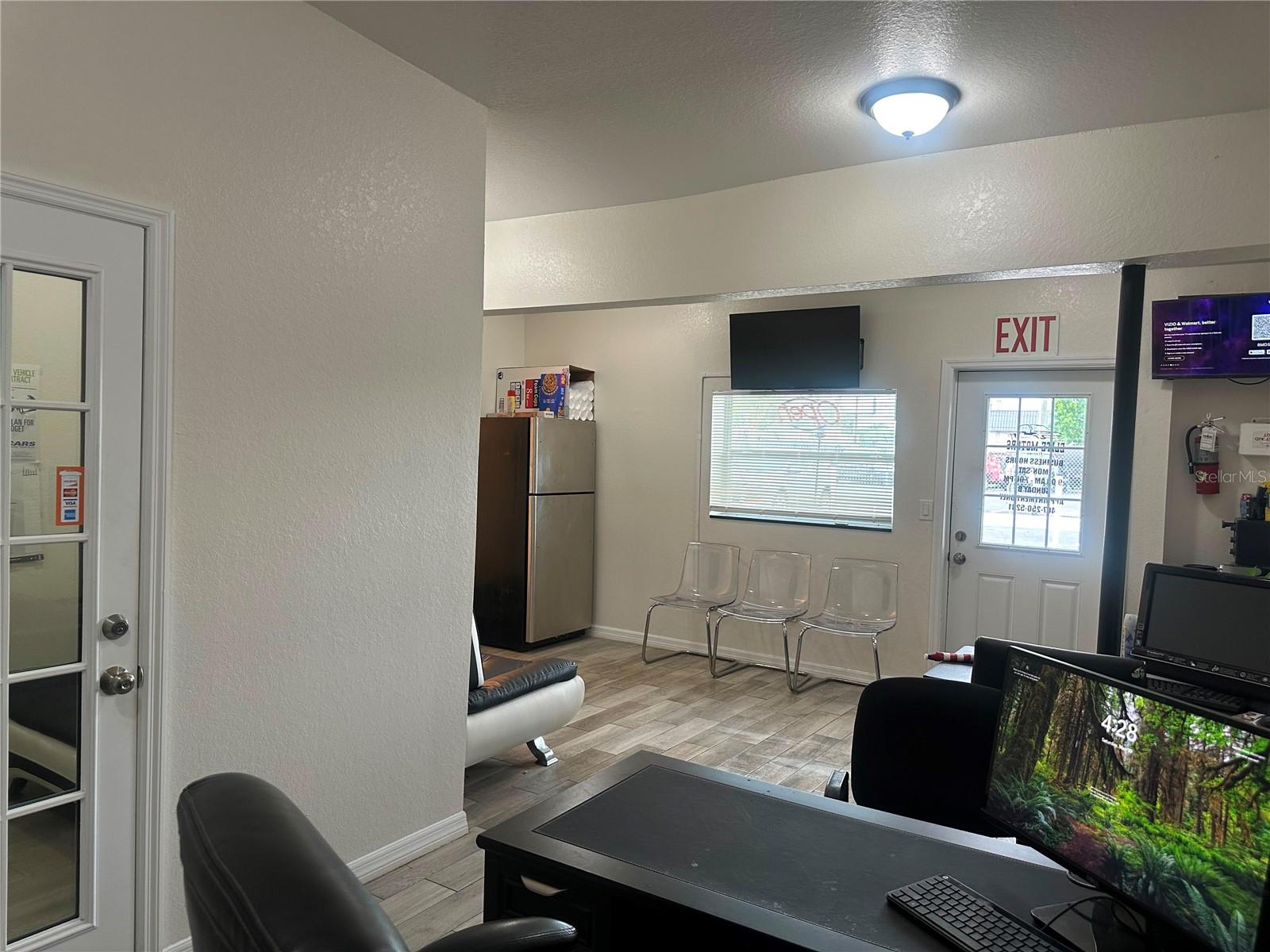 607 Fairvilla Rd Property Photo 10