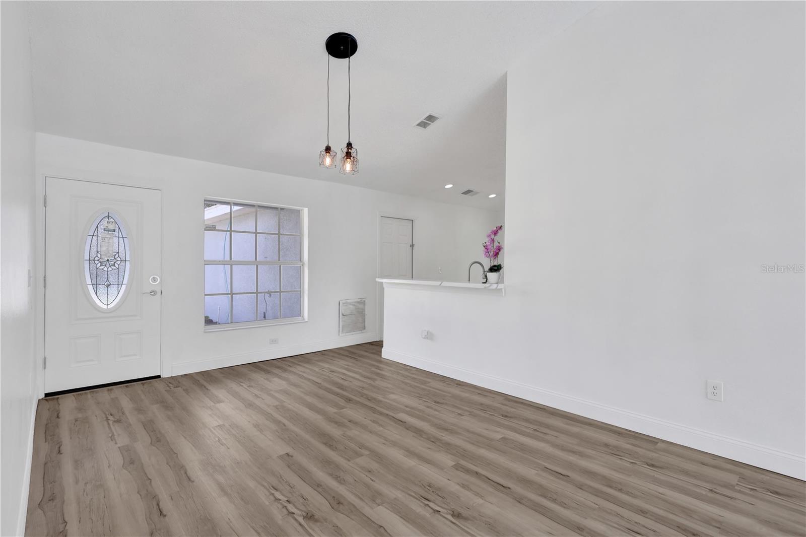 318 Walpole Loop Property Photo 20