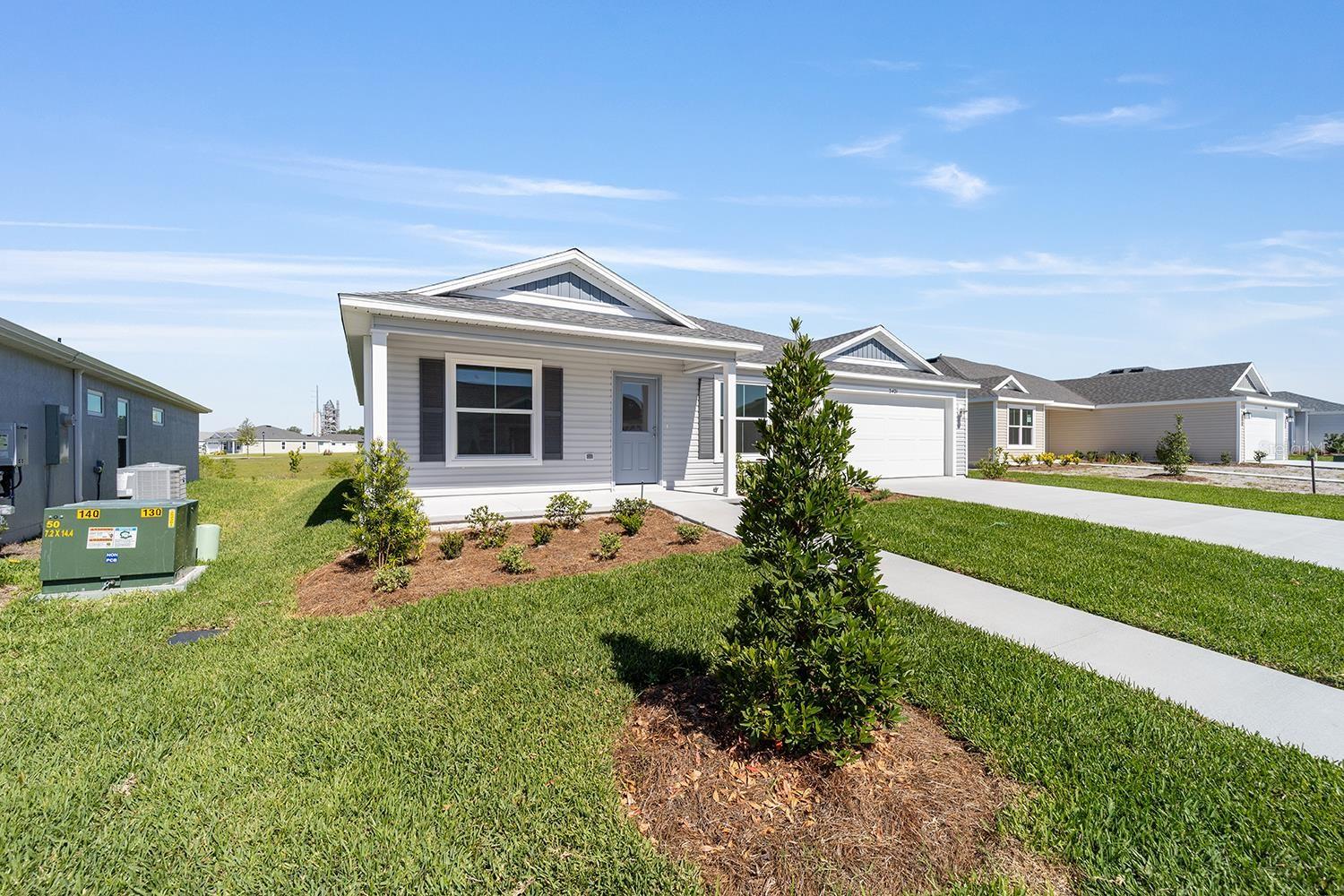 2421 Hobkirk Loop Property Photo 4