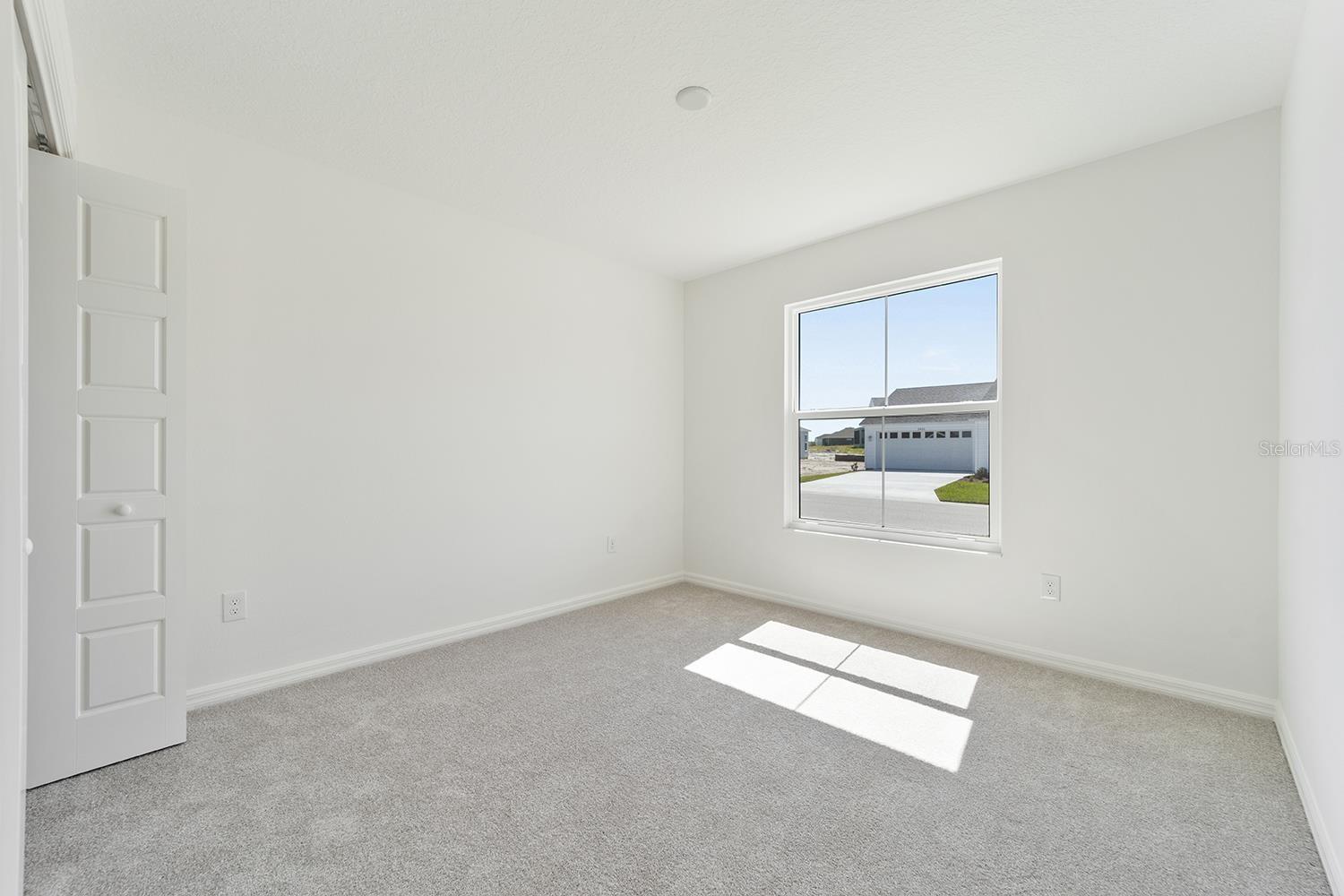 2421 Hobkirk Loop Property Photo 23