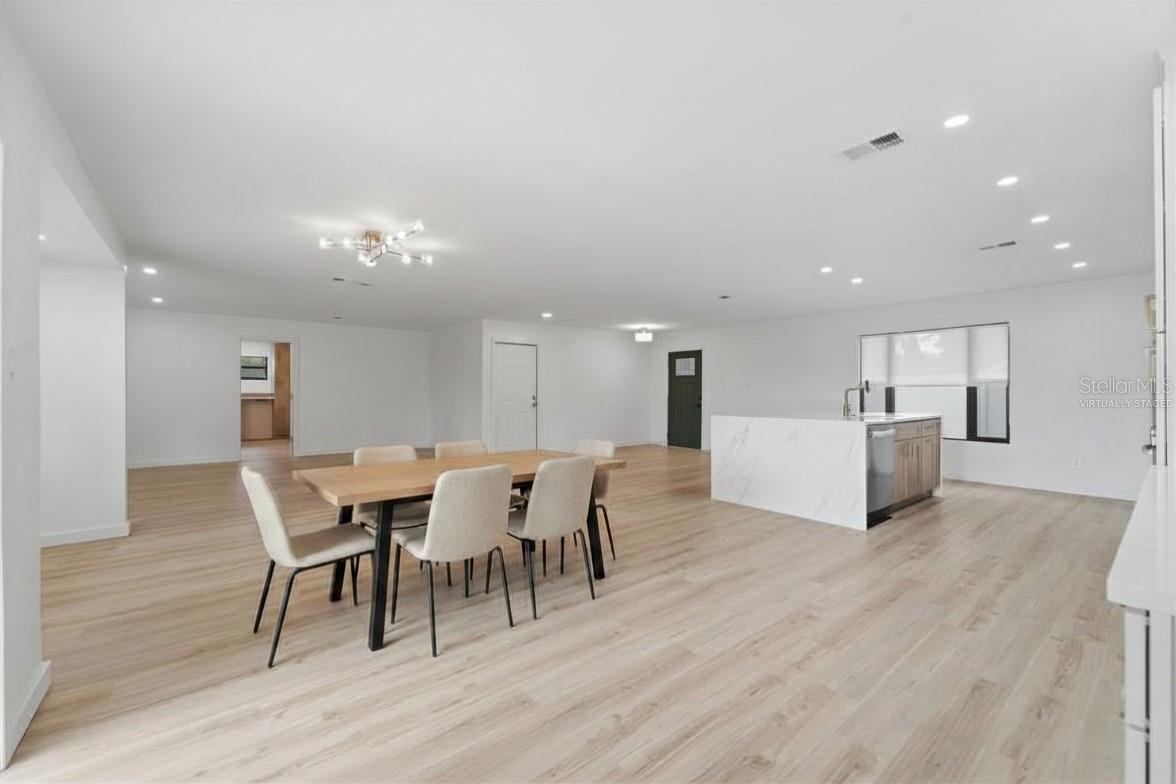 107 S High St Property Photo 9