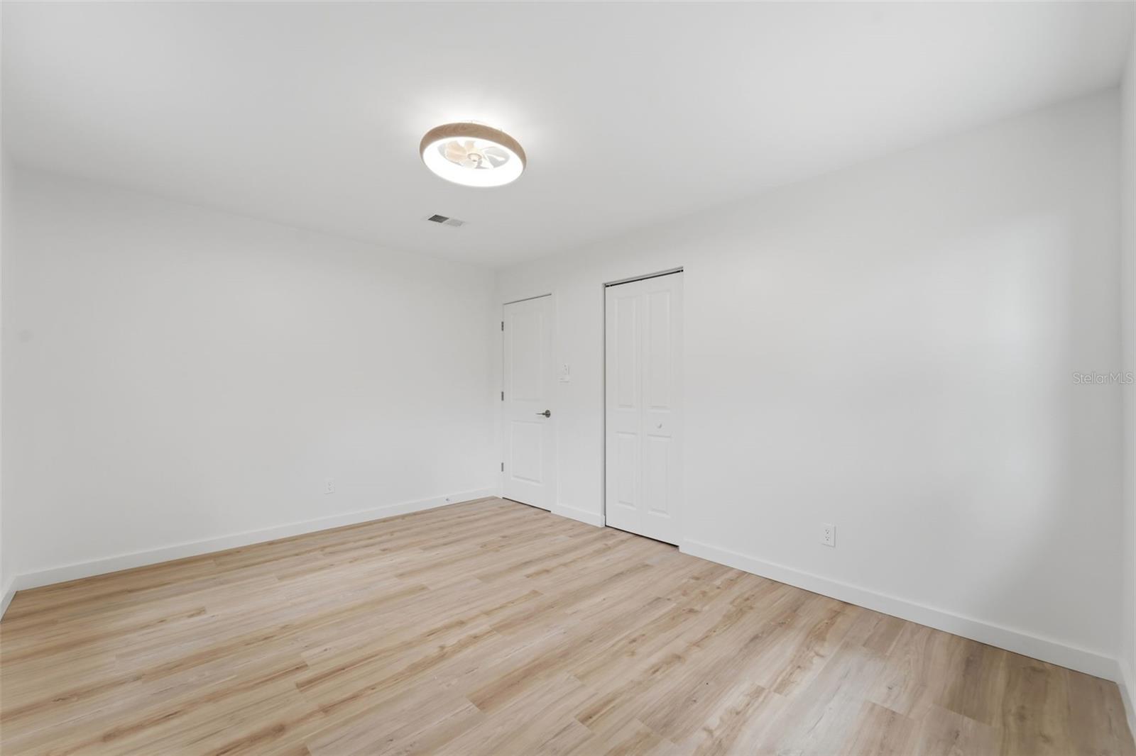 107 S High St Property Photo 17