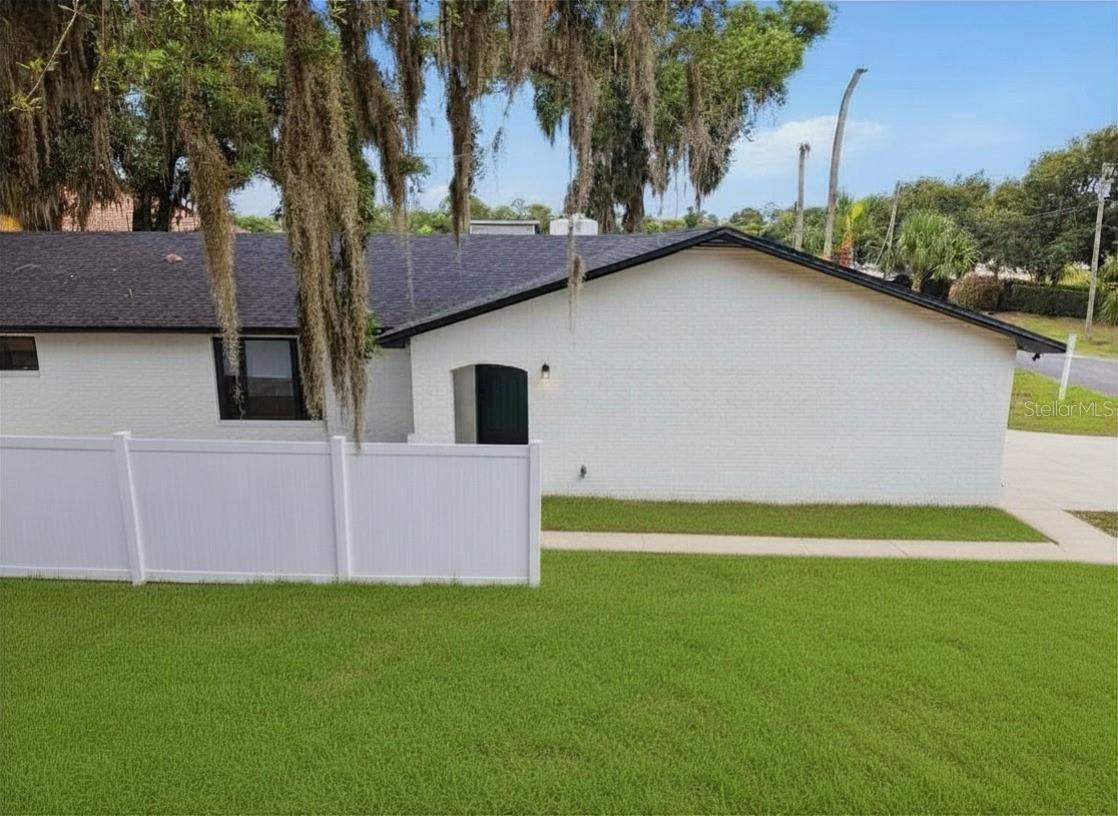 107 S High St Property Photo 29