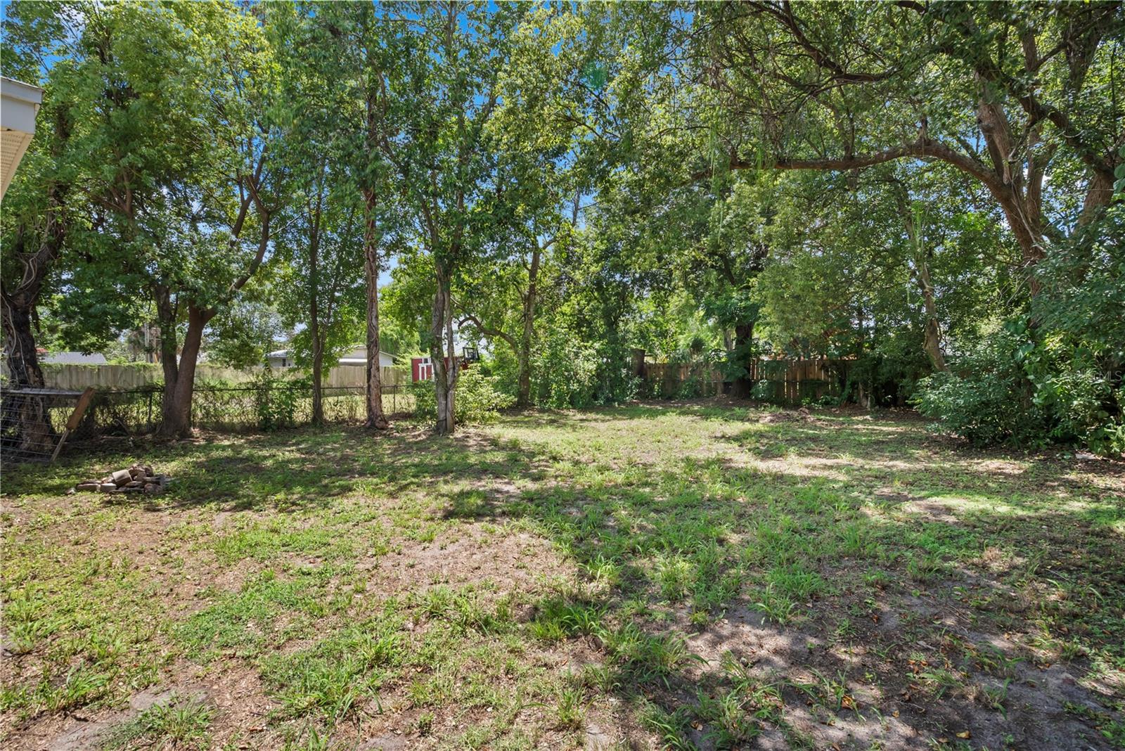 5212 N Indiana Ave Property Photo 32