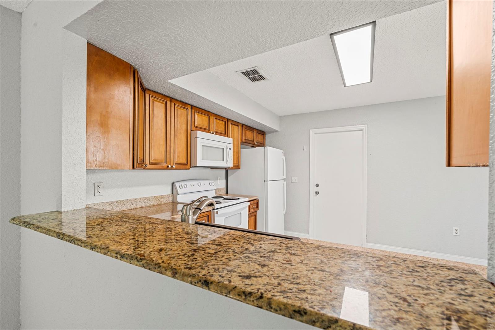 4586 Pheasant Run Dr #6b Property Photo 10