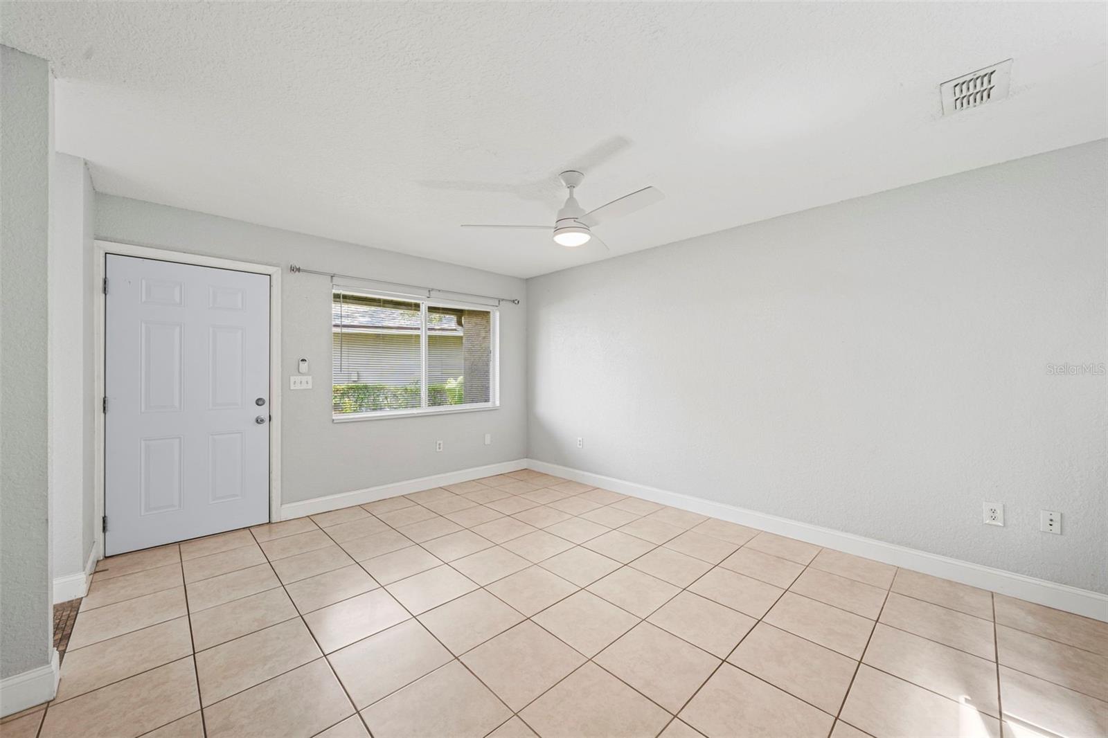 4586 Pheasant Run Dr #6b Property Photo 14