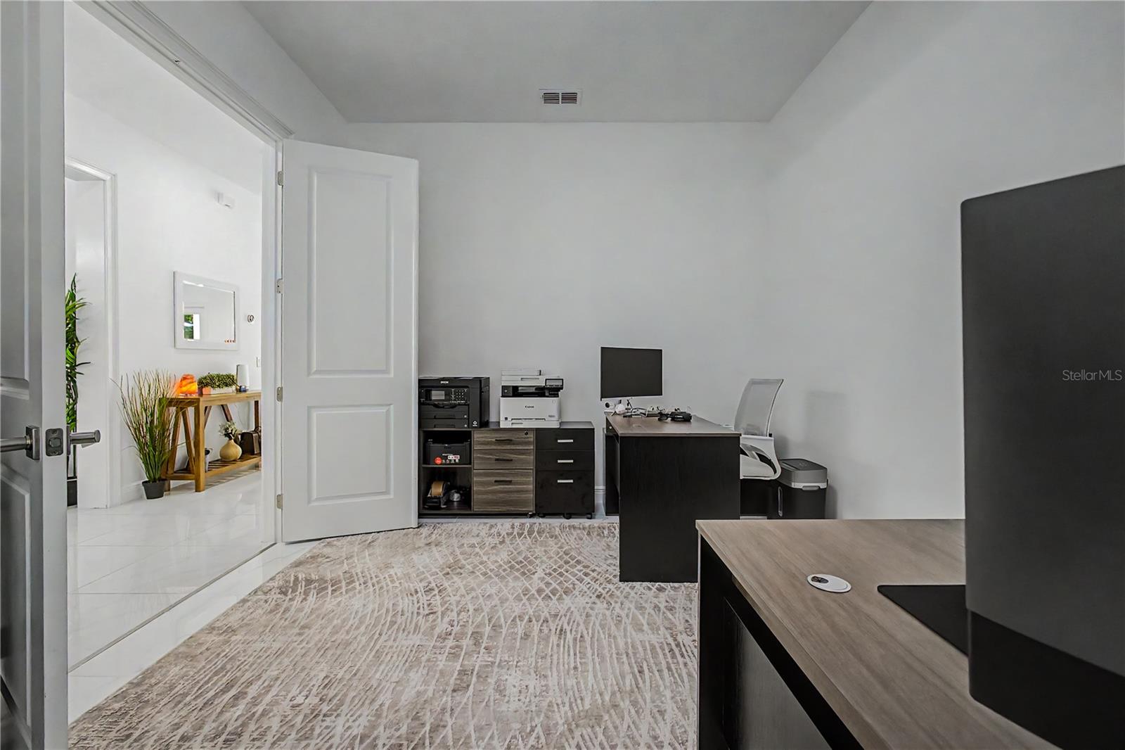 11768 Hampstead St Property Photo 25
