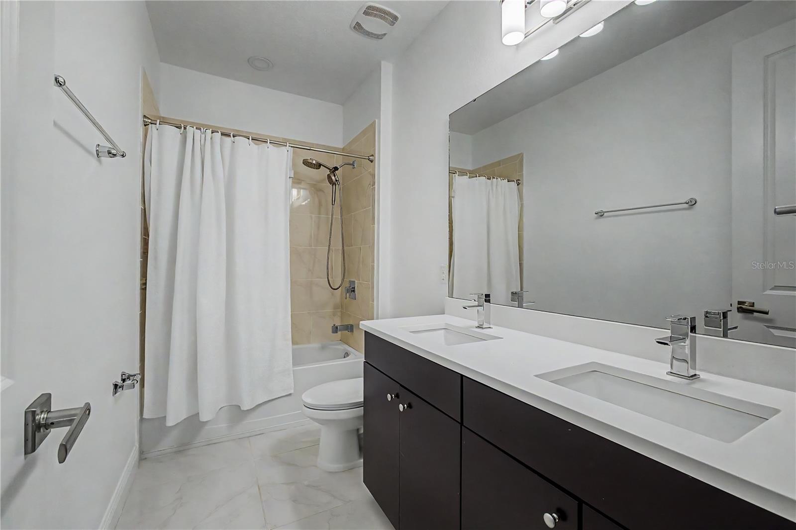 11768 Hampstead St Property Photo 41