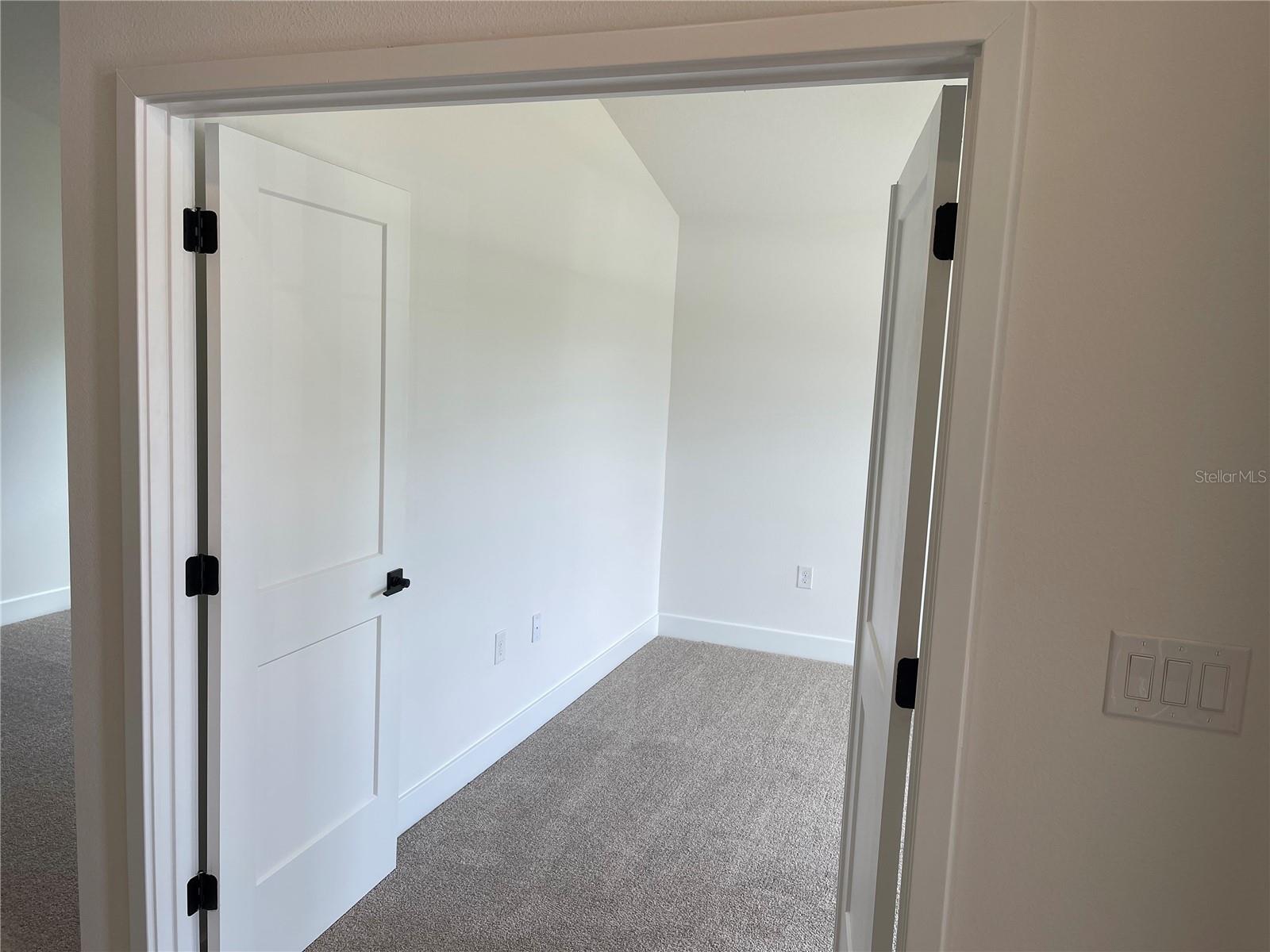 7630 Bent Tree Loop Property Photo 9