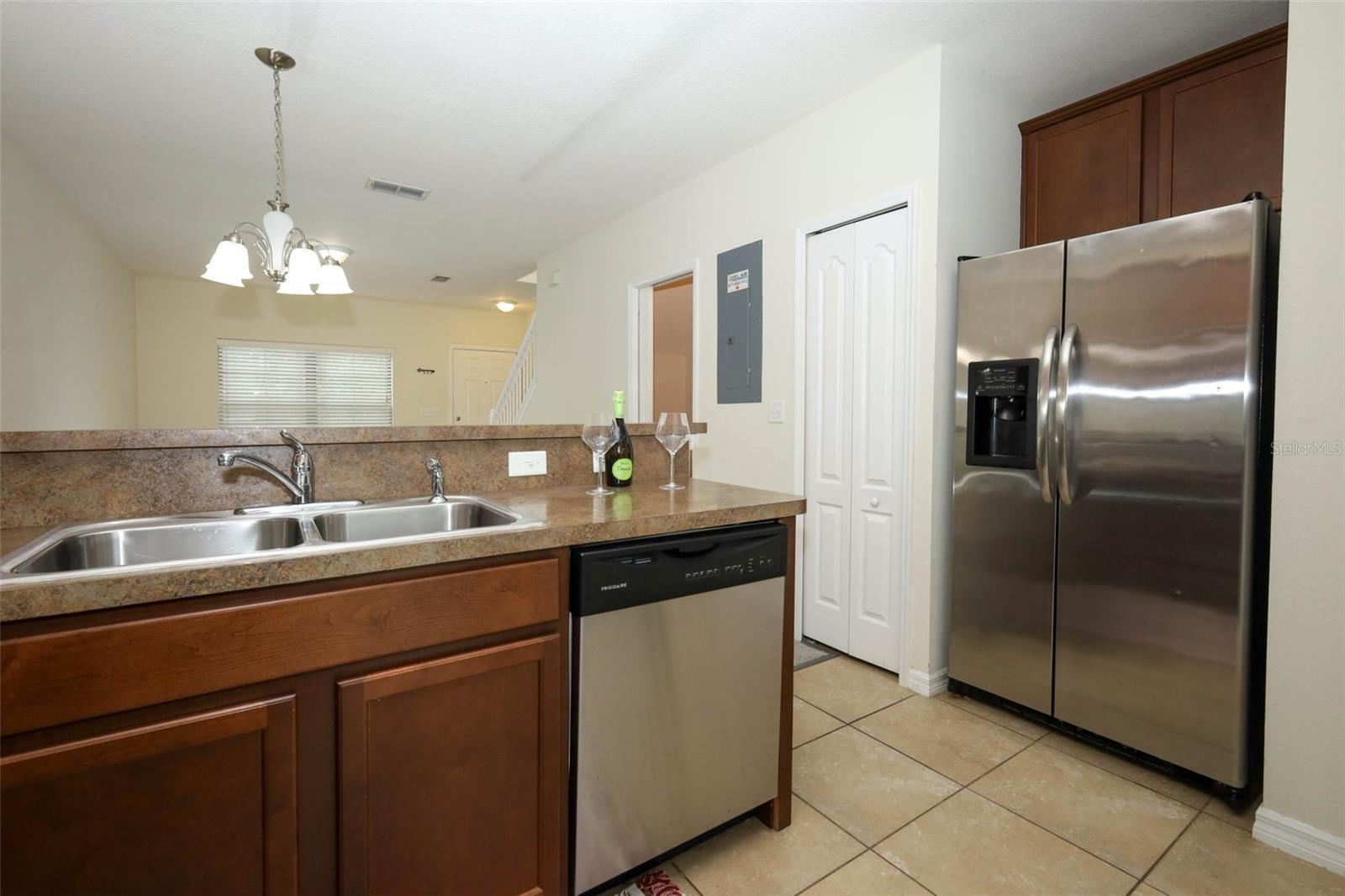 5221 Windsor Lake Cir Property Photo 5