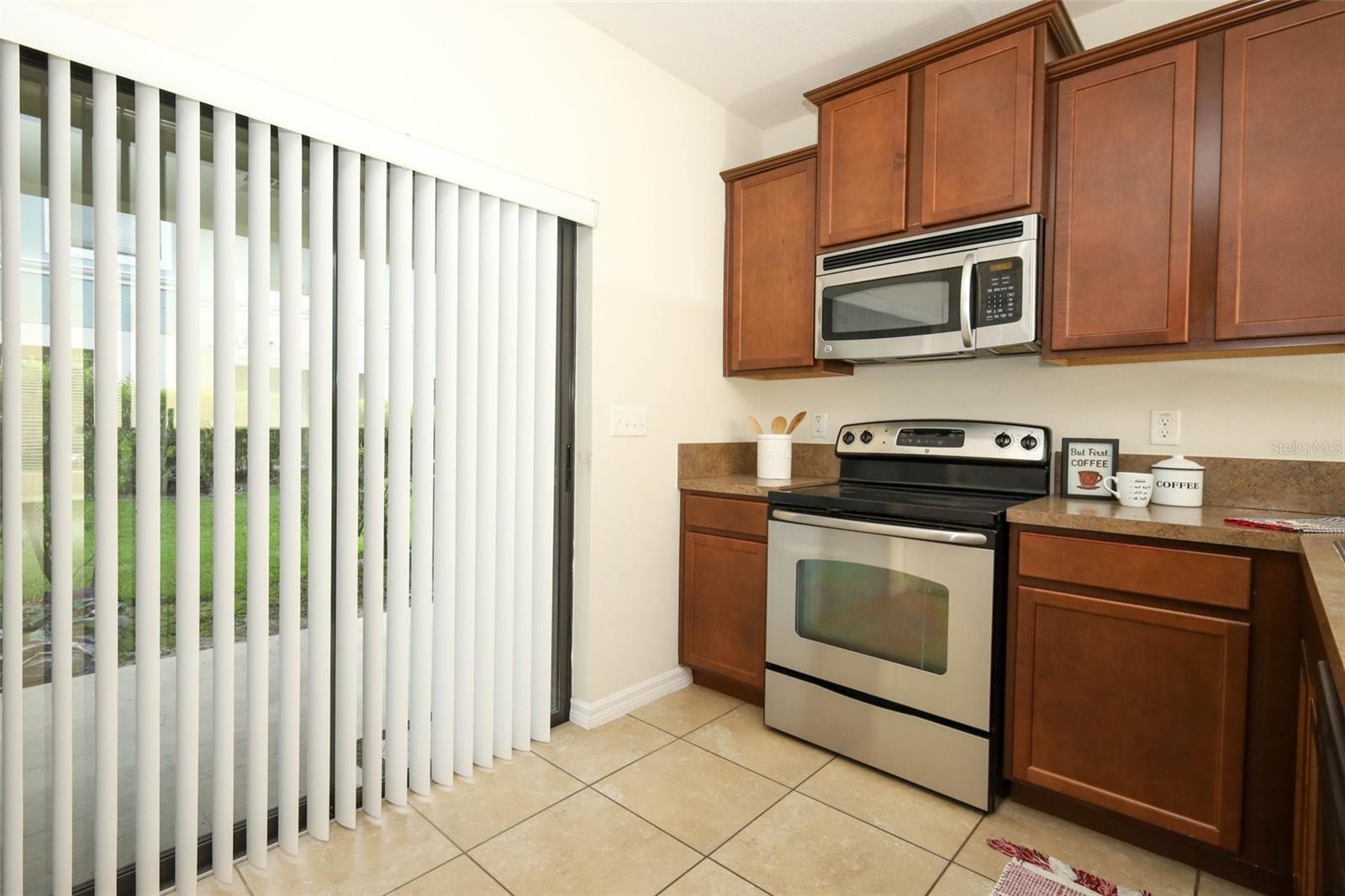 5221 Windsor Lake Cir Property Photo 7