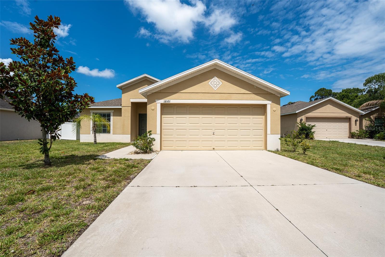 18591 Briar Oaks Dr Property Photo 1