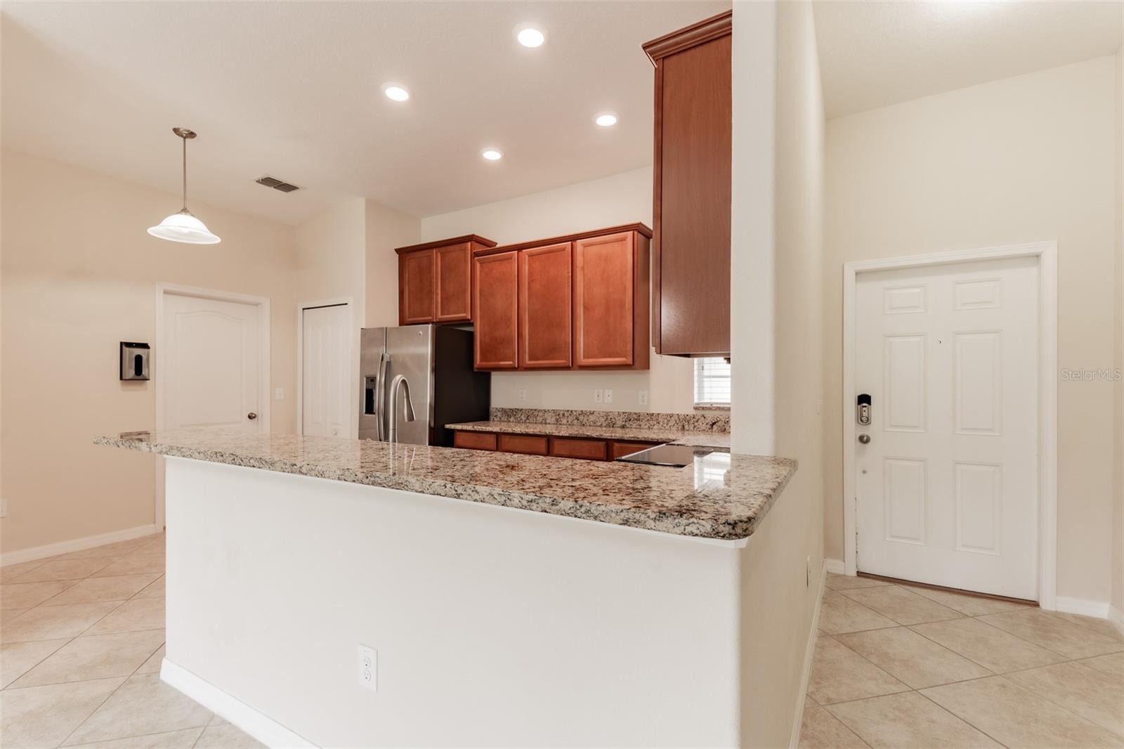 18591 Briar Oaks Dr Property Photo 5
