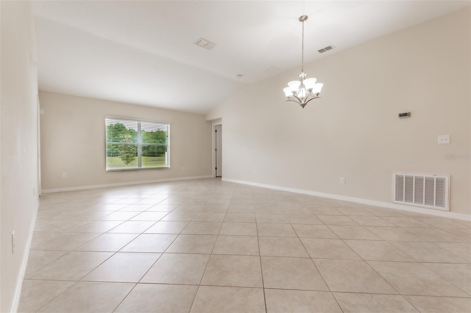 18591 Briar Oaks Dr Property Photo 8