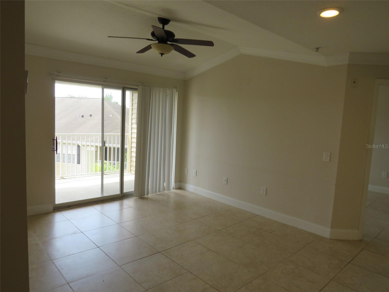 O6414612 Property Photo 7