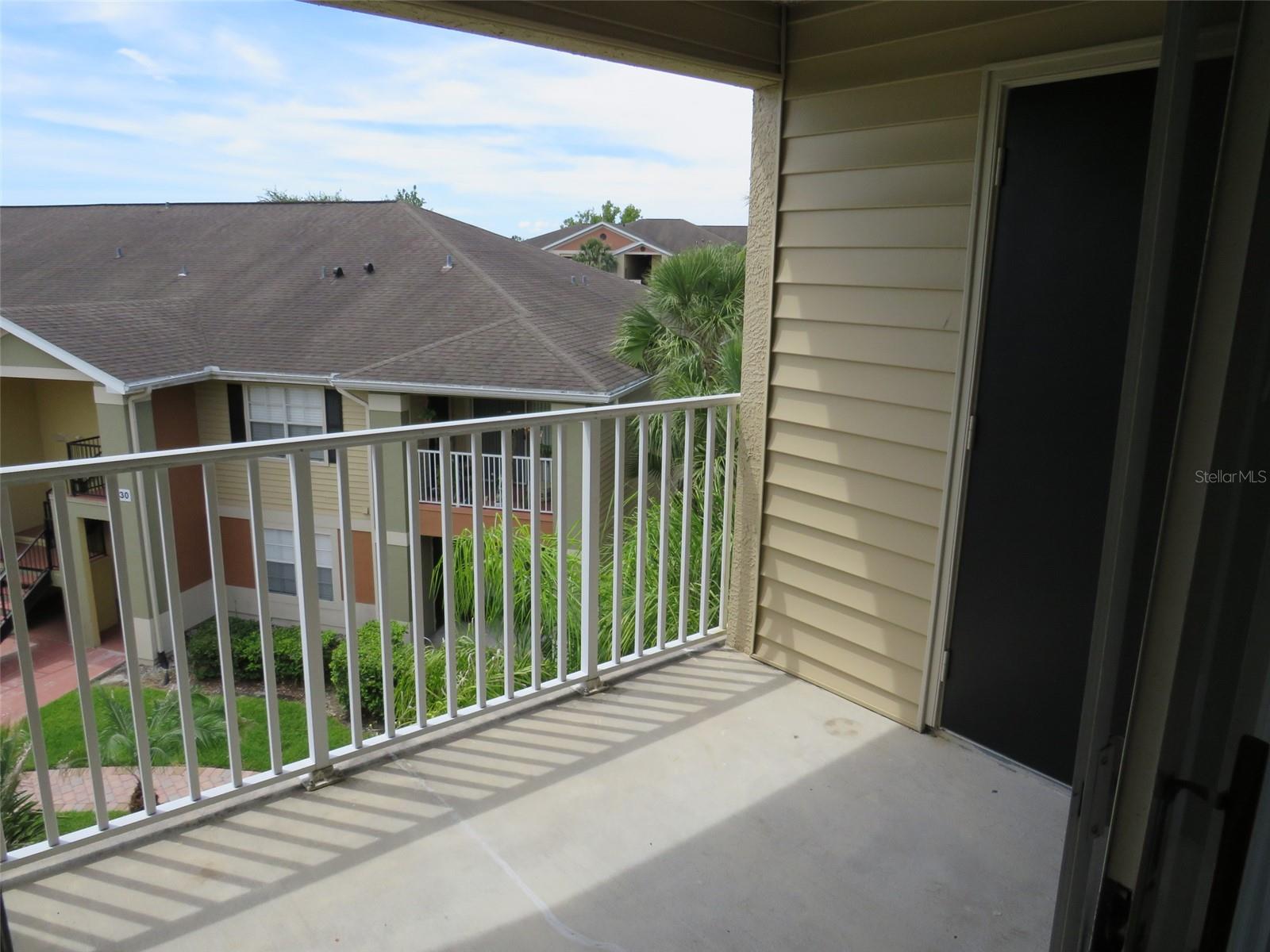 O6414612 Property Photo 8