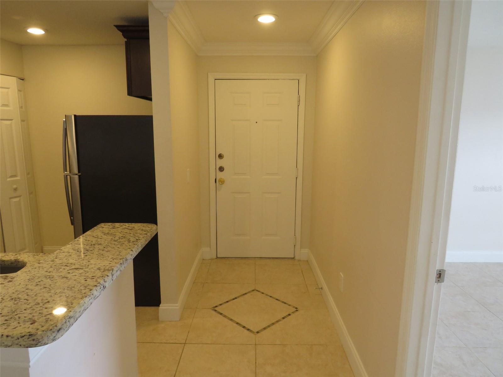 O6414612 Property Photo 20