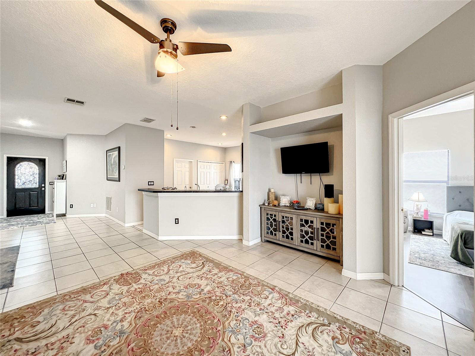 501 Summer Place Loop Property Photo 15