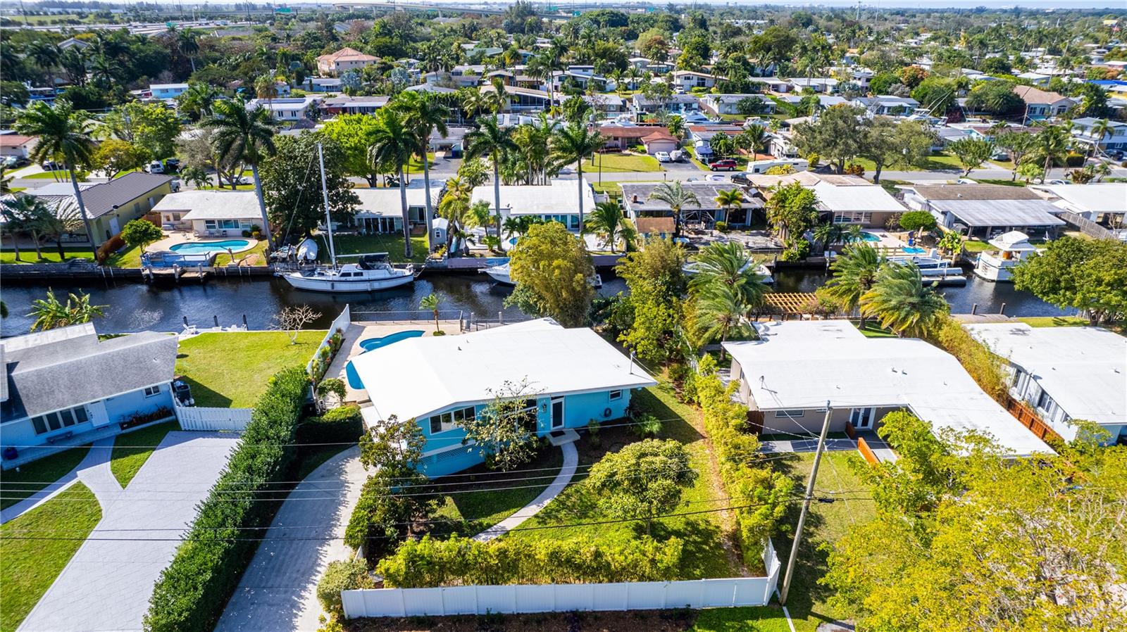 2631 KEY LARGO LN
