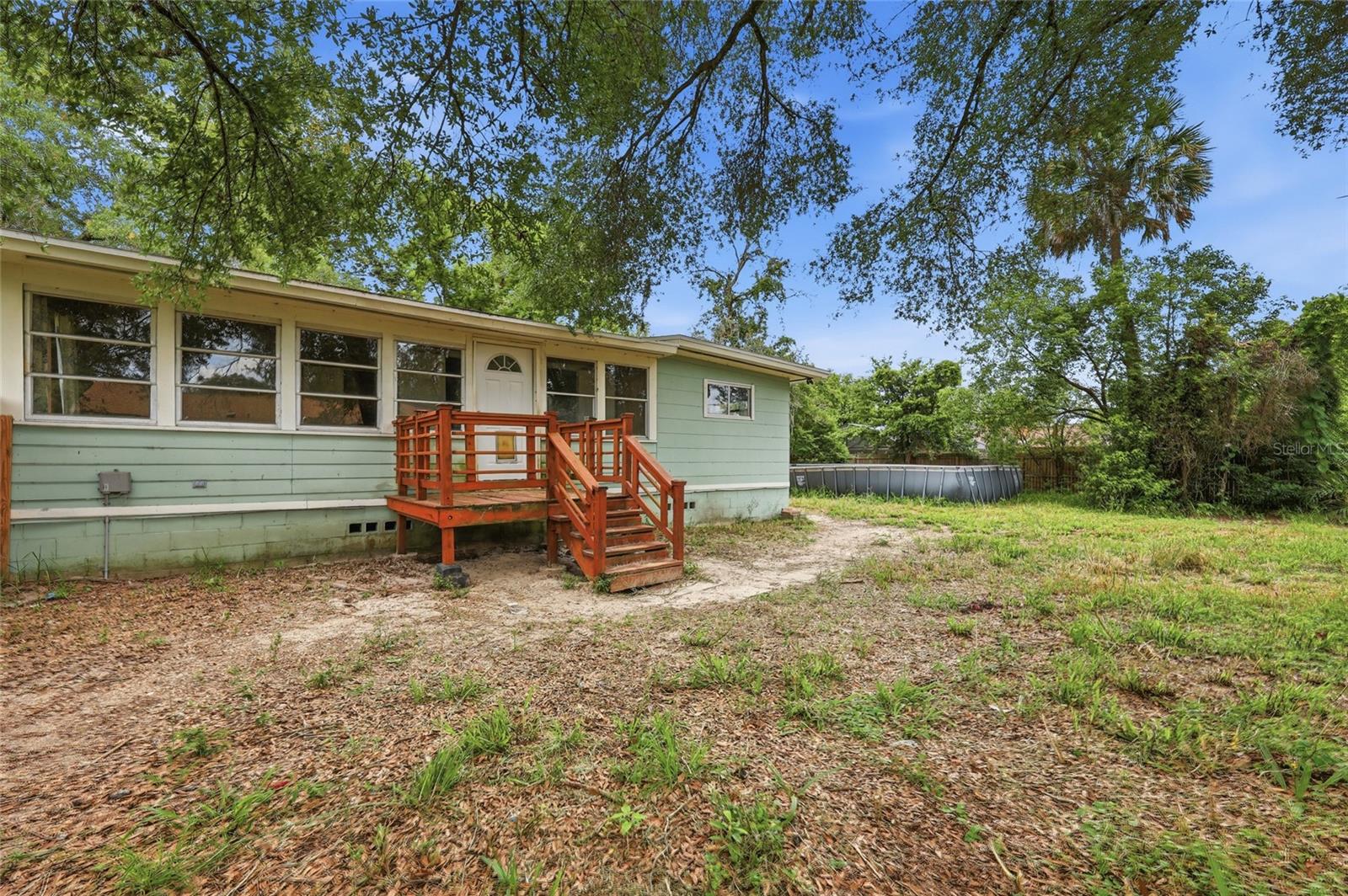 1881 Cottonwood St Property Photo 18