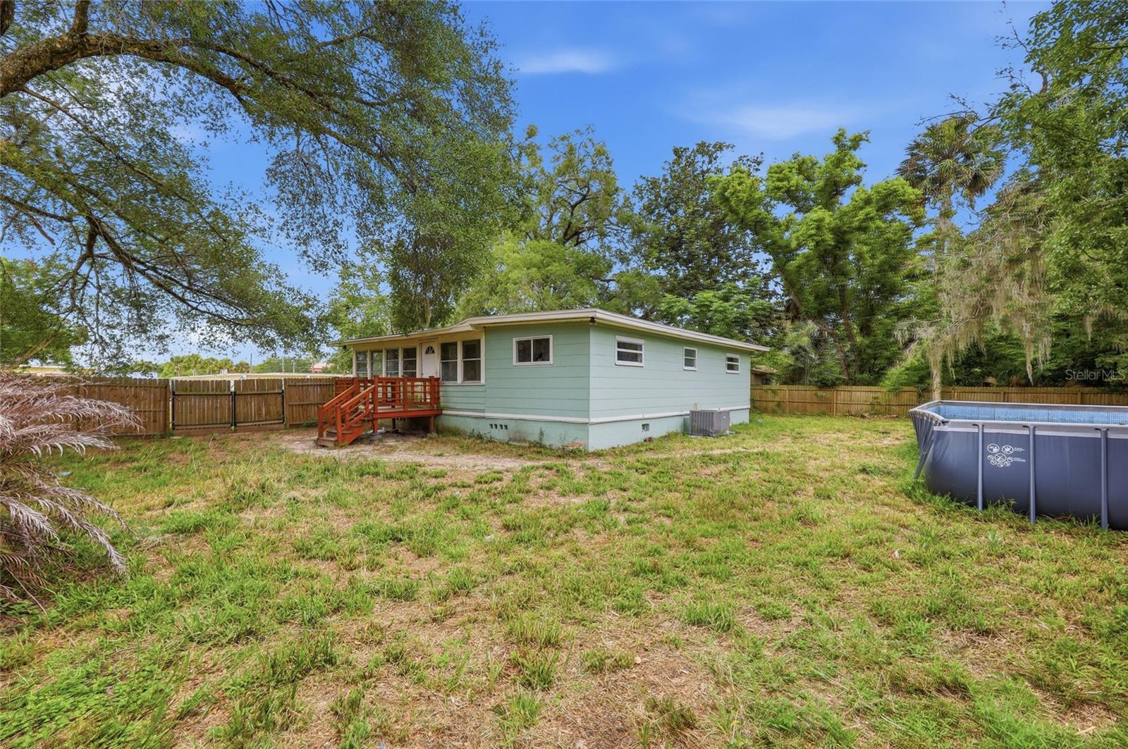 1881 Cottonwood St Property Photo 20