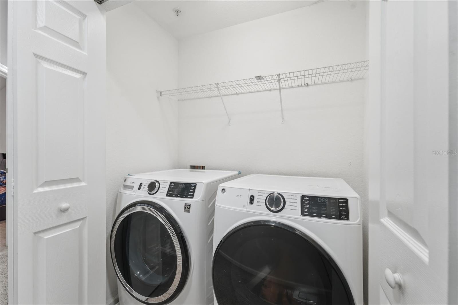 6843 Sperone St Property Photo 25