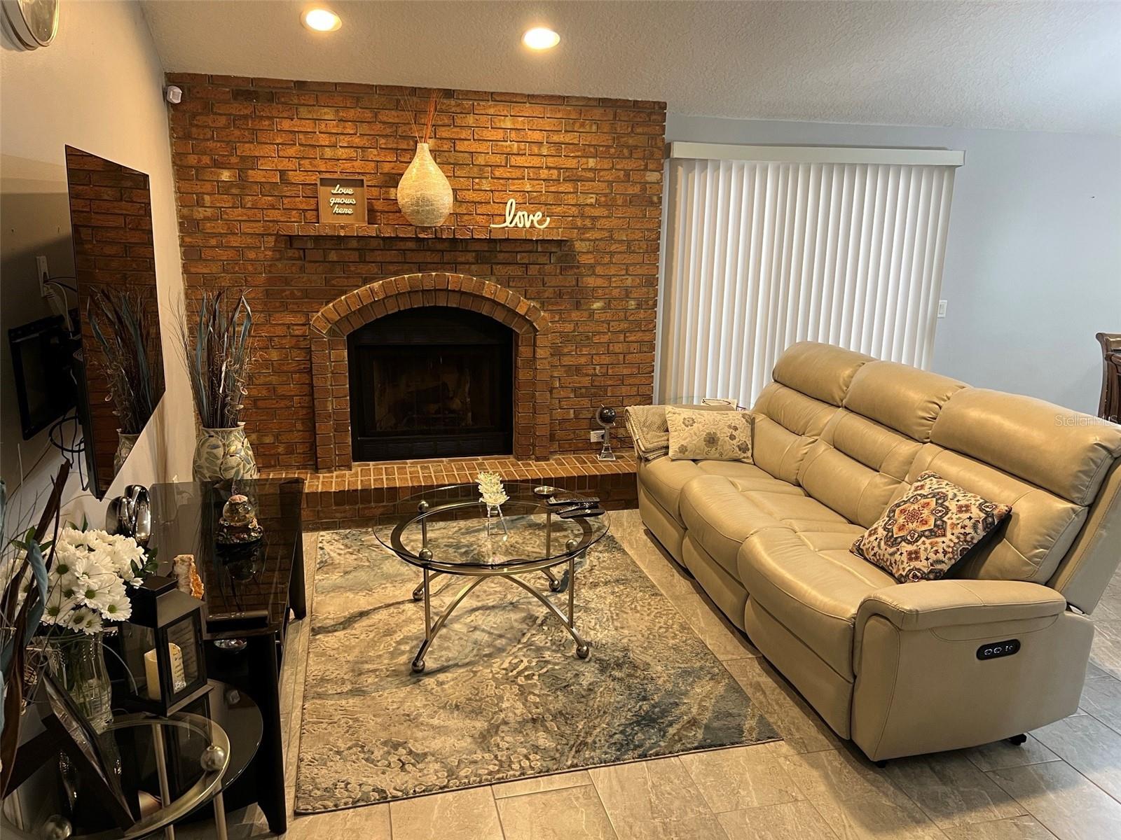 3159 Berridge Ln Property Photo 7