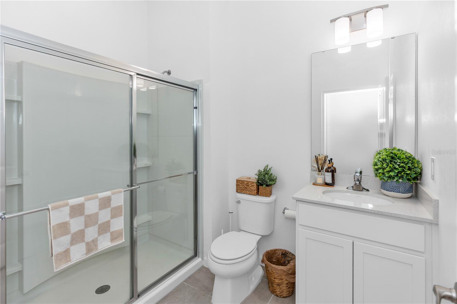 10340 Ebb Tide Ln Property Photo 9