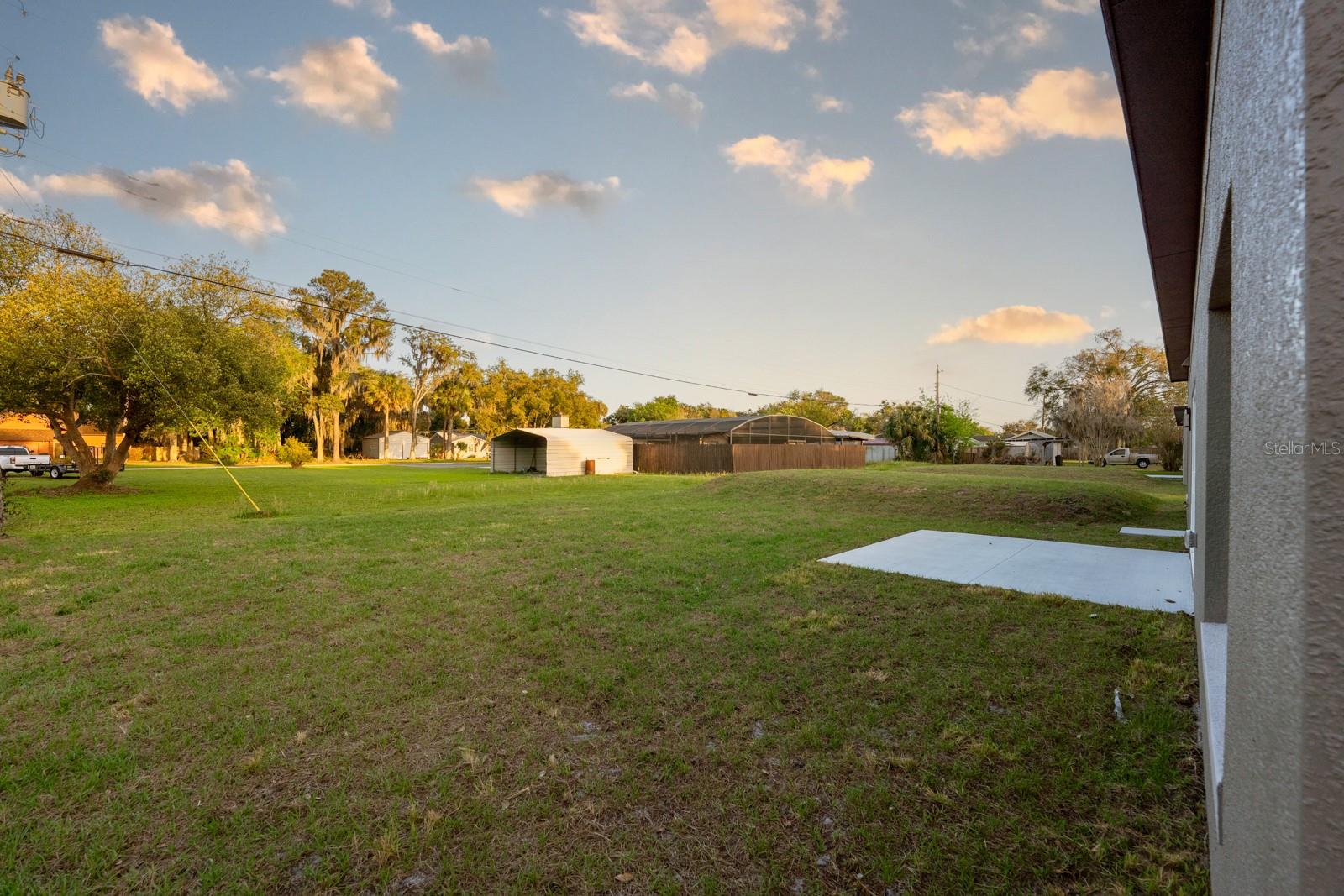 455 Riverview Ave Property Photo 41