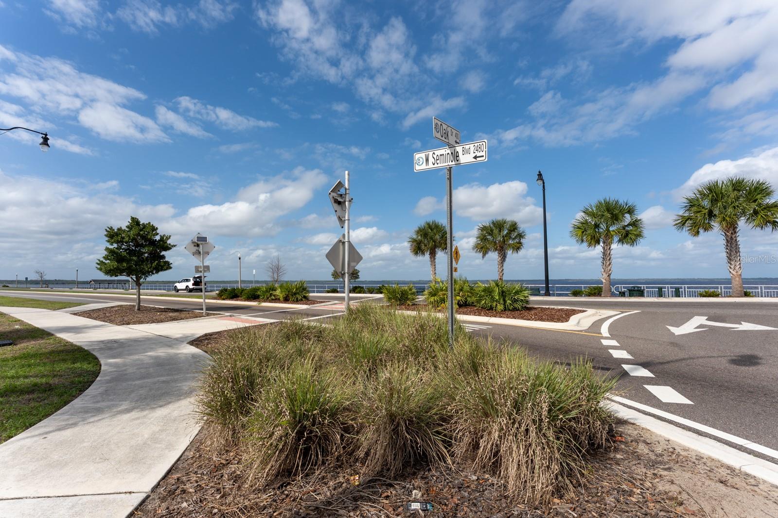 455 Riverview Ave Property Photo 43