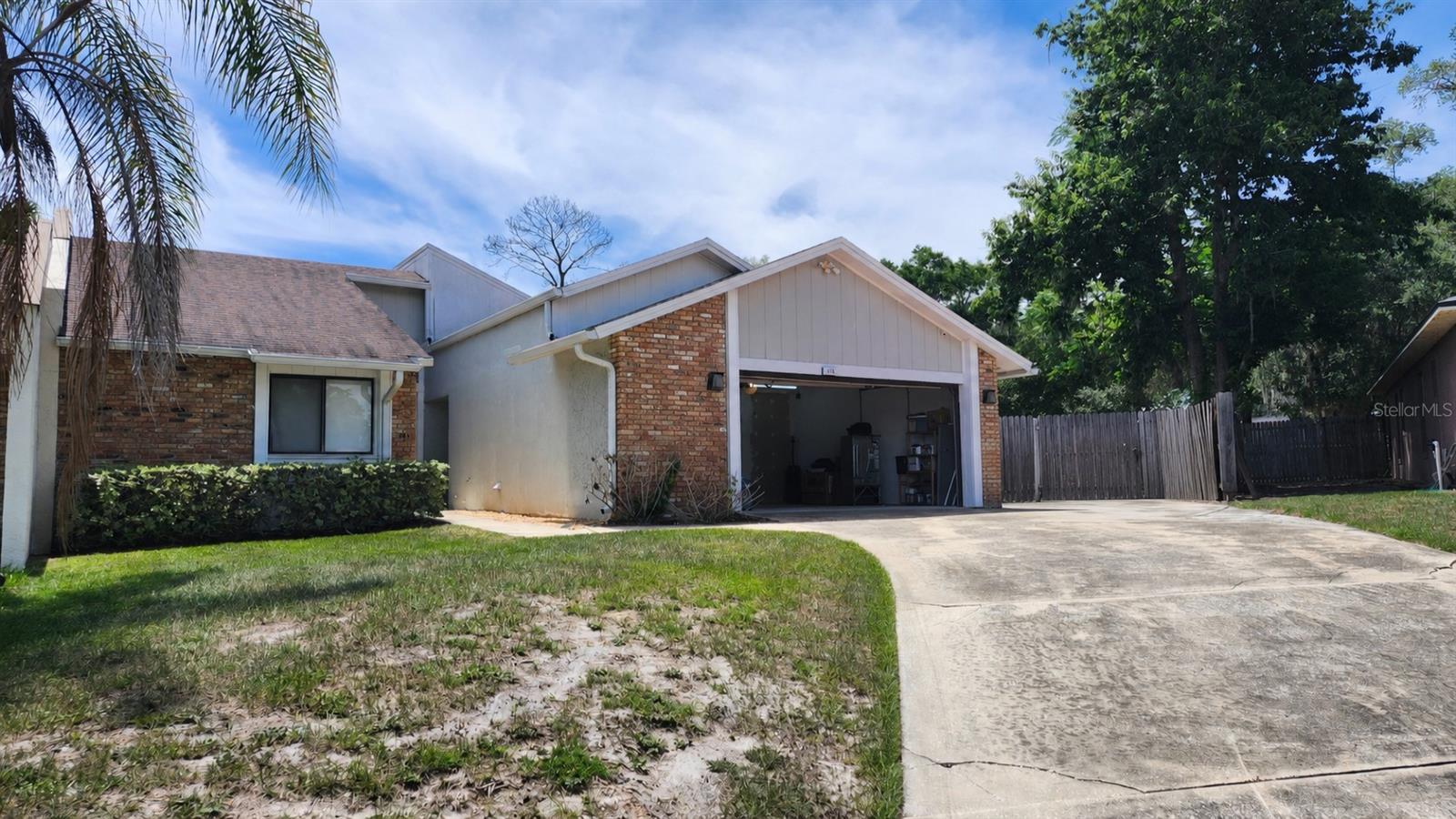 1076 SWEET TREE CT Property Photo 1