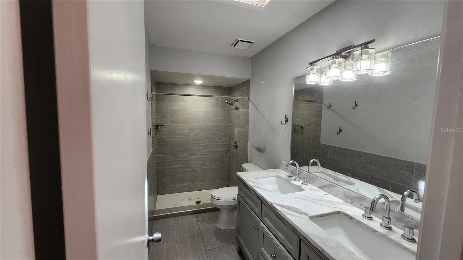 1076 Sweet Tree Ct Property Photo 14