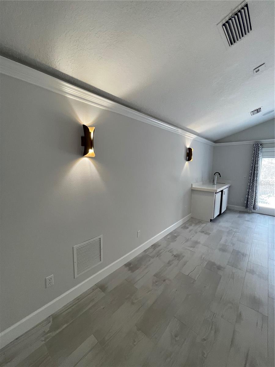 6119 Foxfield Ct Property Photo 12