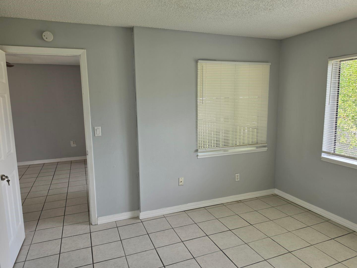 2526 S Oak Ave #a Property Photo 19