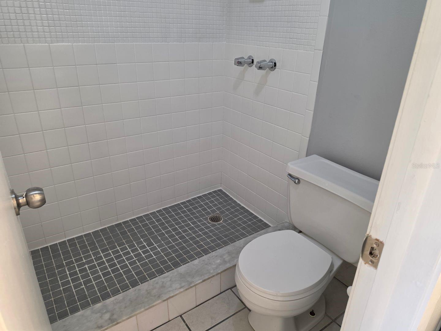 2526 S Oak Ave #a Property Photo 25