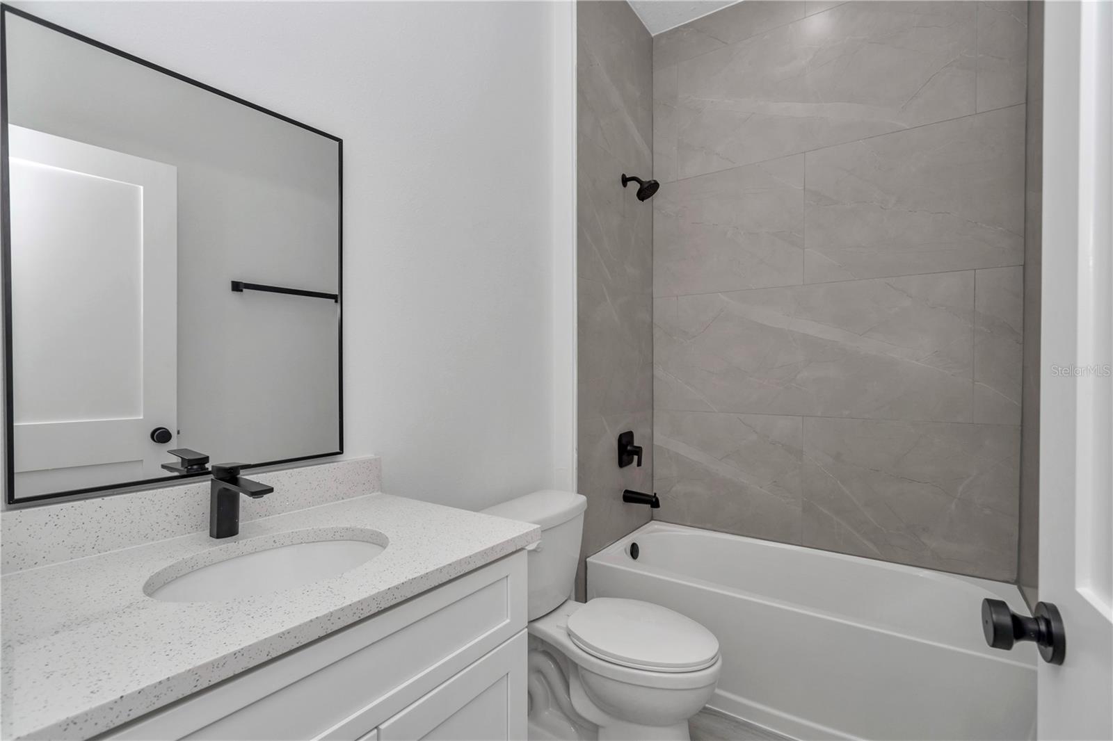 225 E Caldwell Dr Property Photo 36