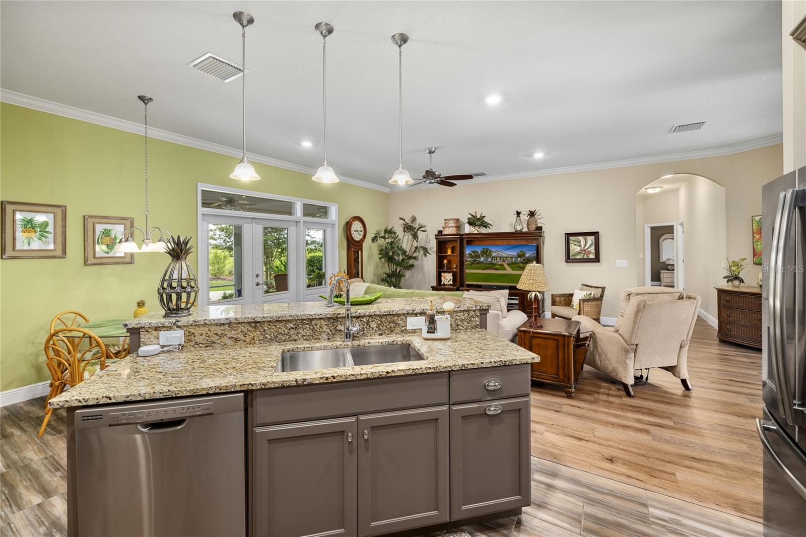 1097 Sugar Loaf Key Loop Property Photo 8