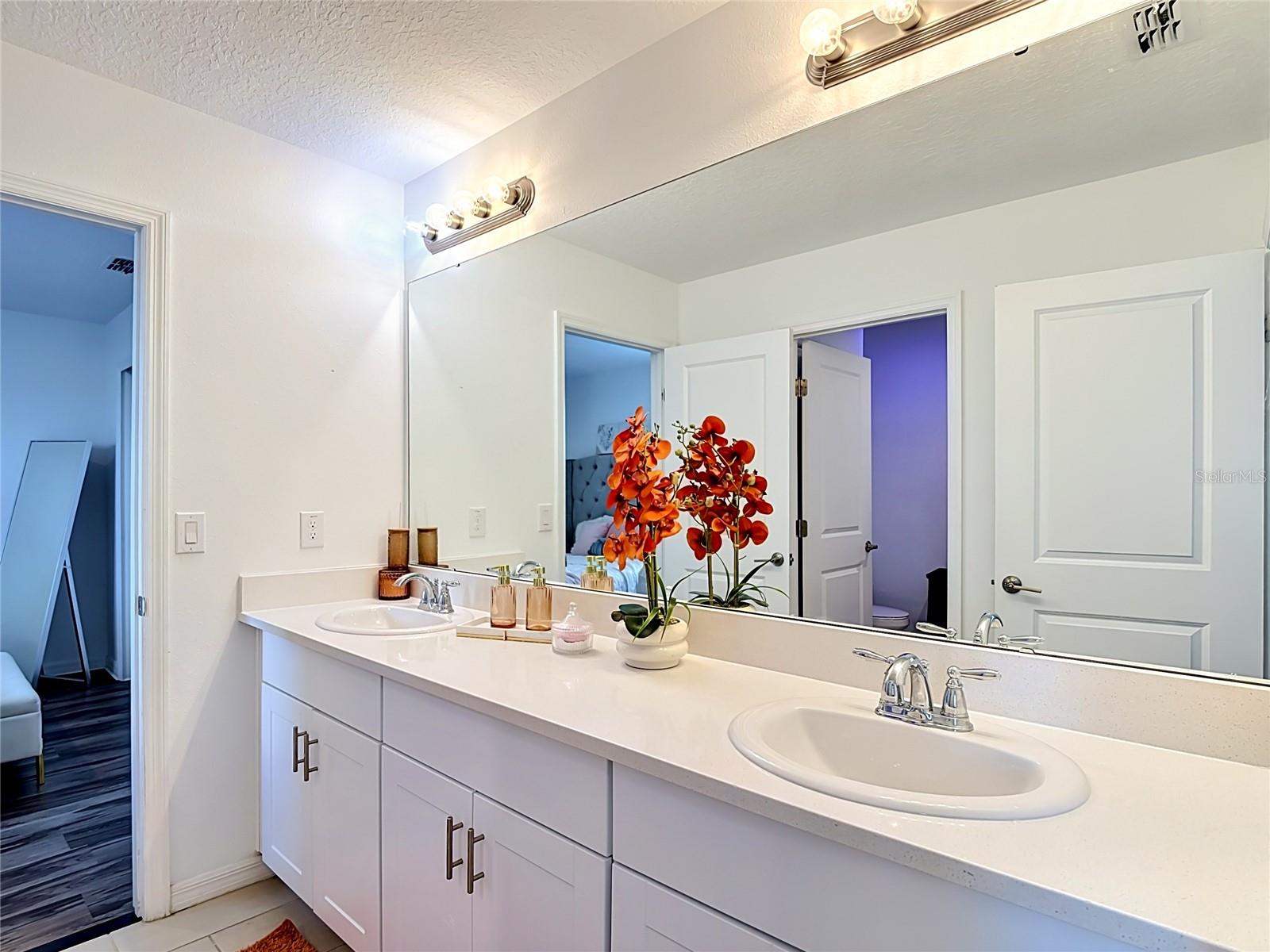 246 Zircon Rd Property Photo 35