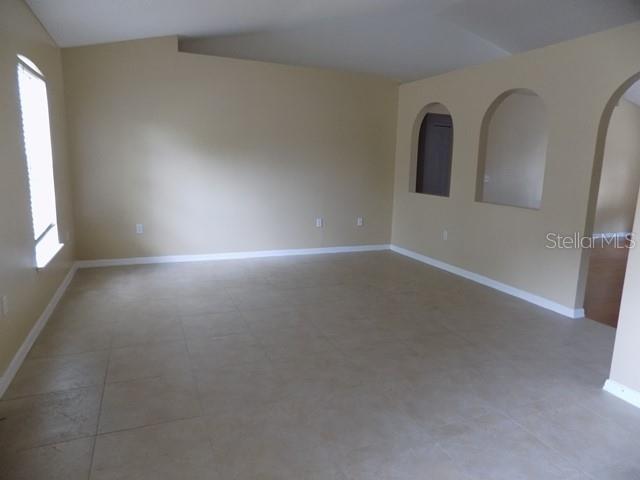 1411 S Mary St Property Photo 3