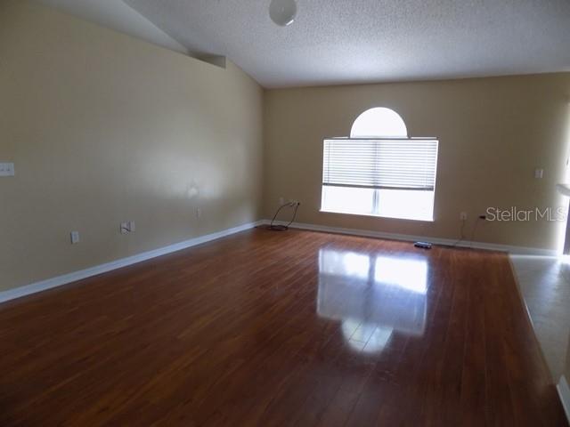 1411 S Mary St Property Photo 8