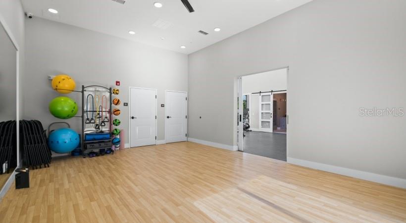 8925 77th Ter E #b6-d Property Photo 12