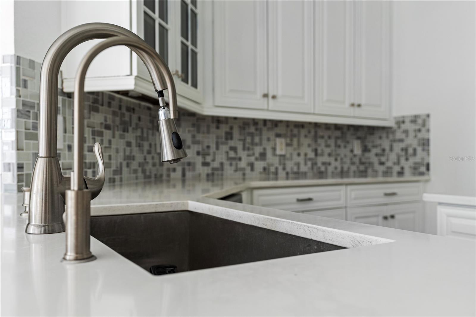 13019 Woodford St Property Photo 36