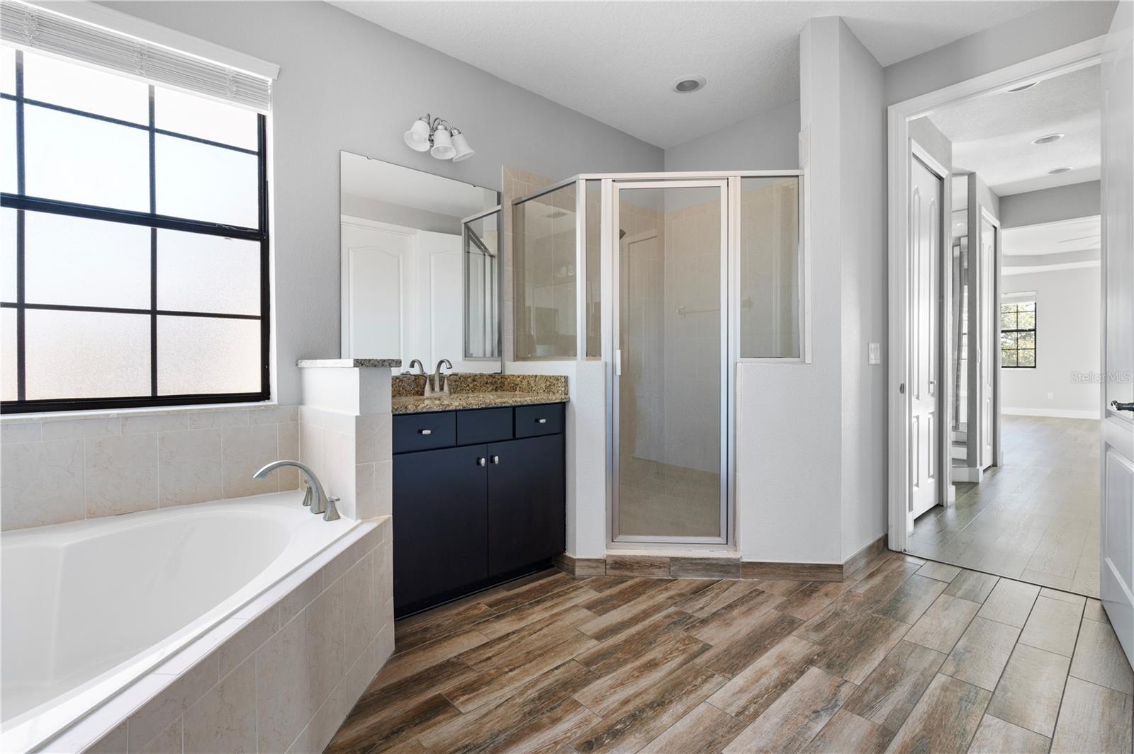 13019 Woodford St Property Photo 37