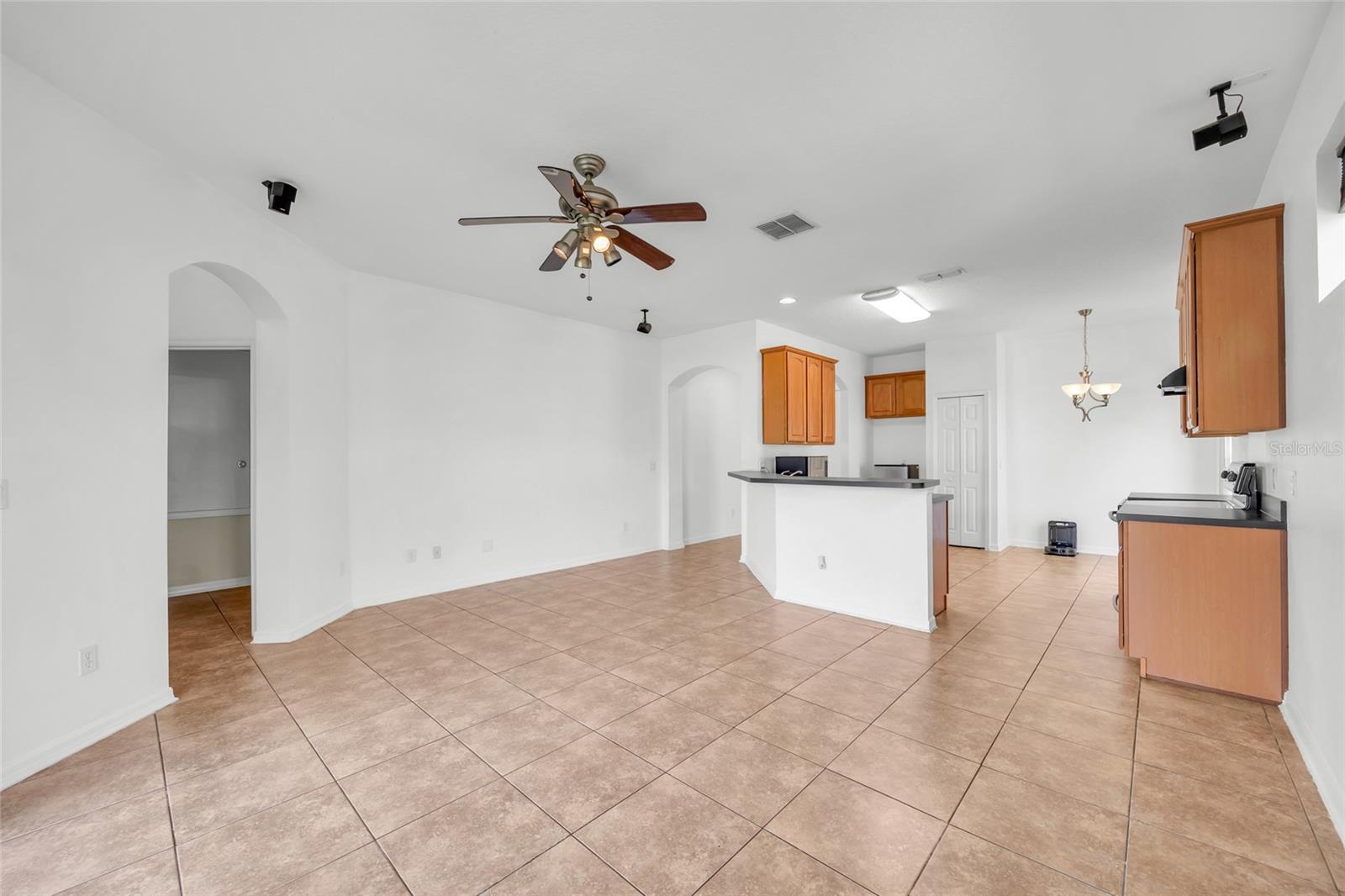 14643 Tanja King Blvd Property Photo 12