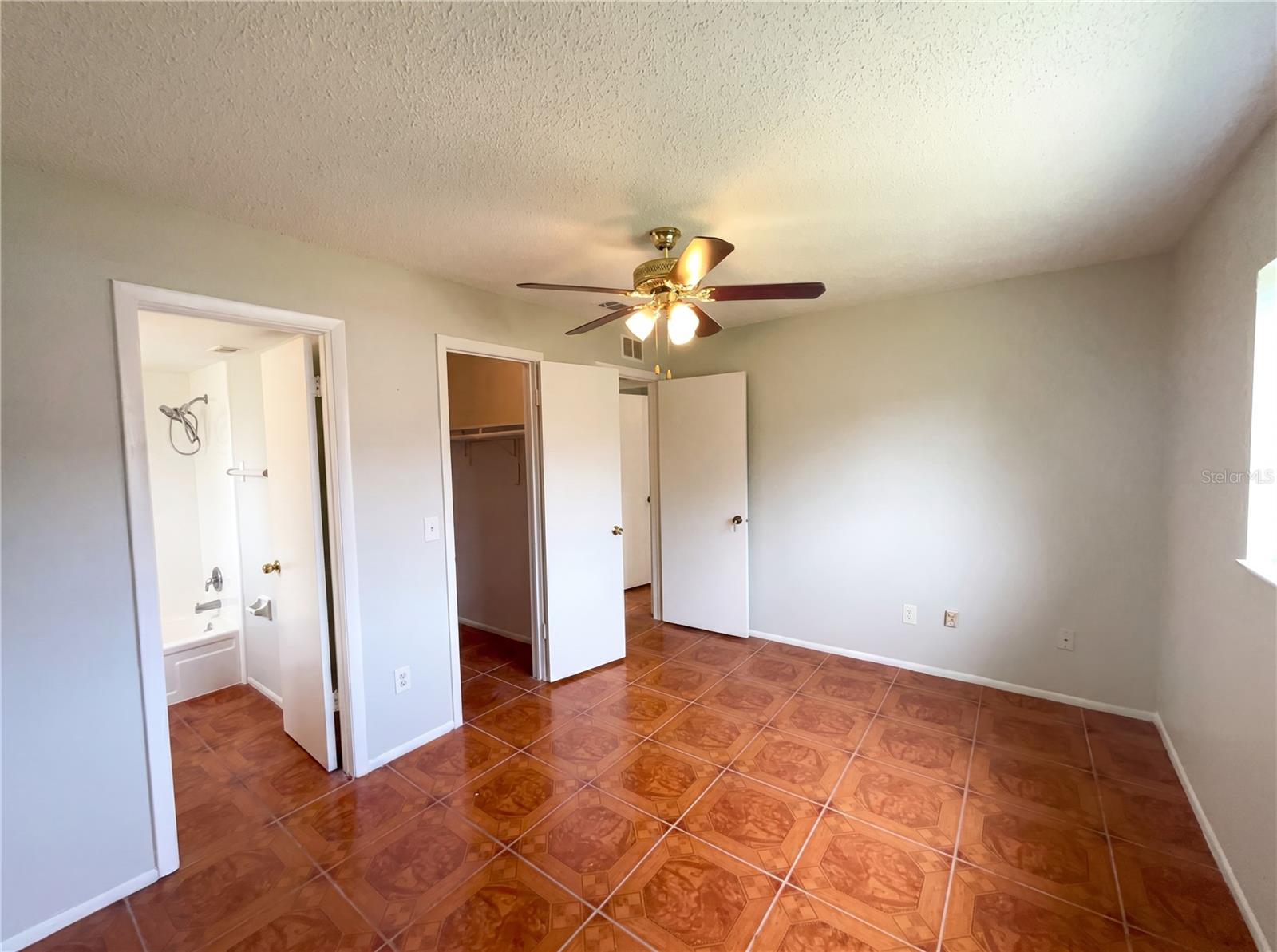 4805 Beacon St Property Photo 16