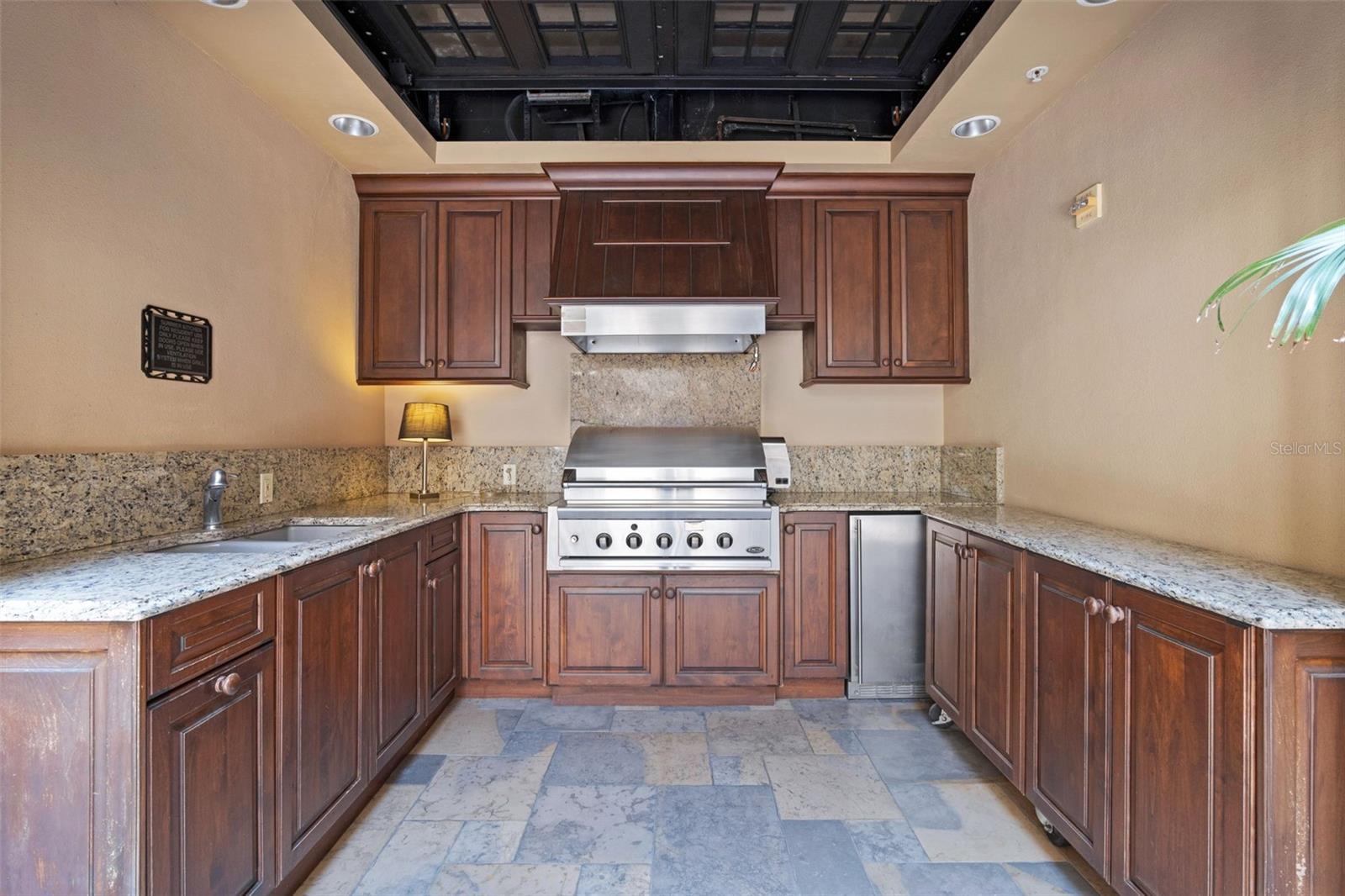 140 E Morse Blvd #j Property Photo 37