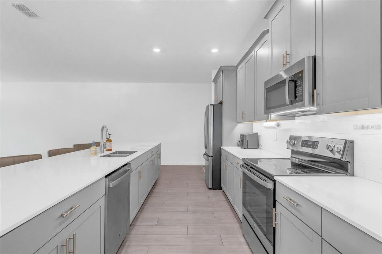 11941 Language Way Property Photo 6