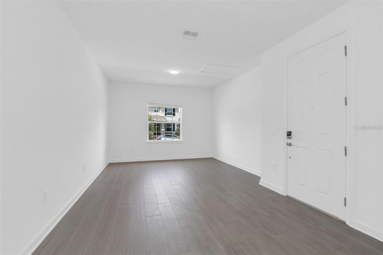 11941 Language Way Property Photo 13