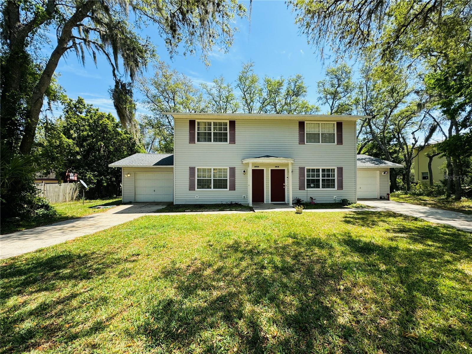 3818 RED OAK CT