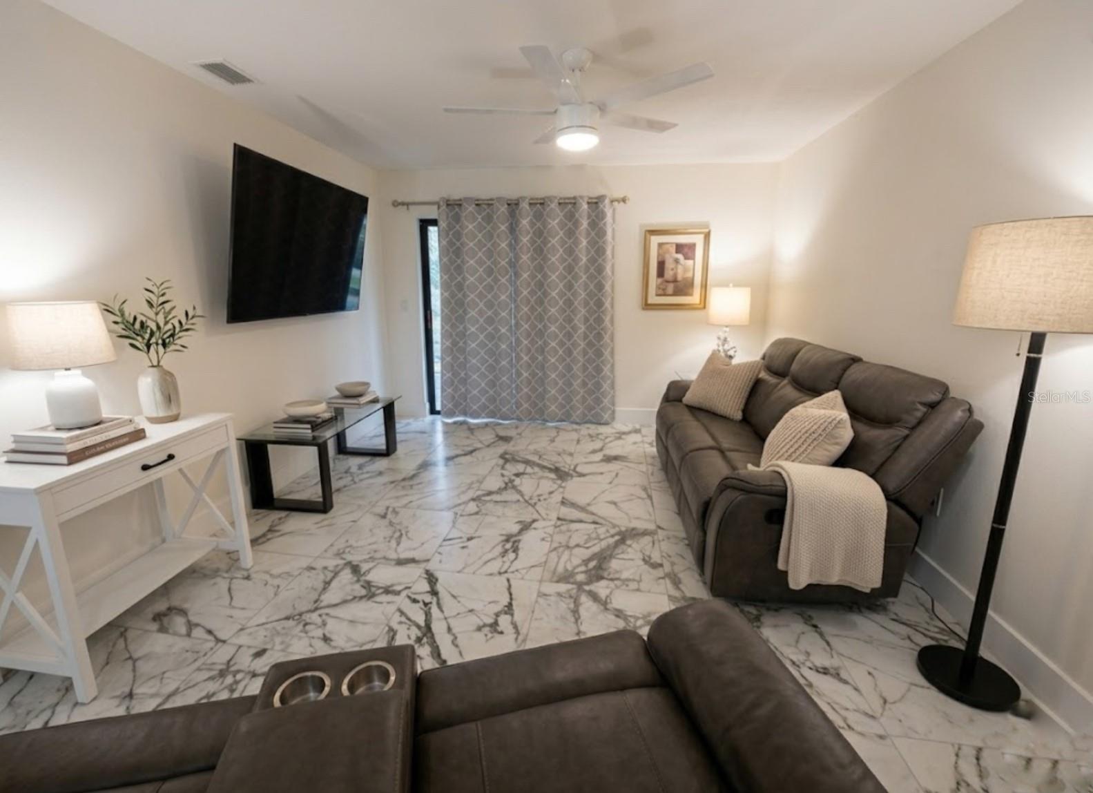 130 Boundary Blvd #a&b Property Photo 3